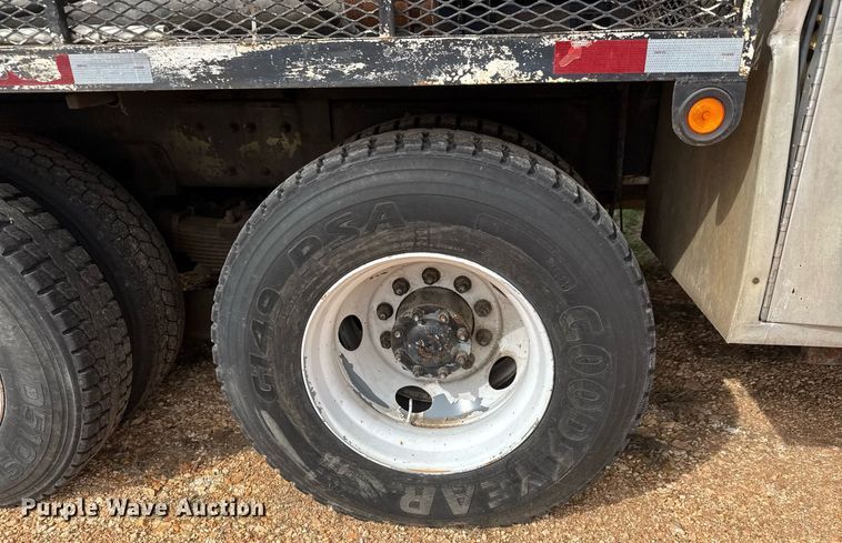 image for item EQ1234 2001 Sterling LT9500 vacuum truck