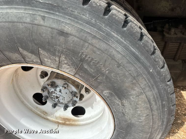 image for item EQ1234 2001 Sterling LT9500 vacuum truck