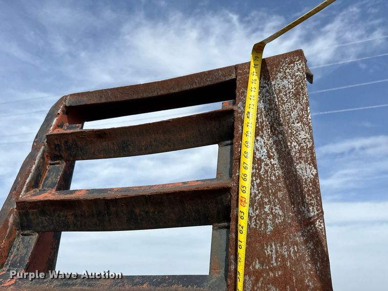 image for item EQ1235 1998 Belshe  T10 equipment trailer and air compressor