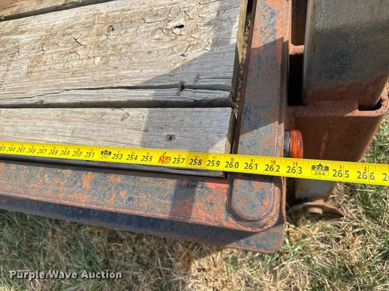 image for item EQ1235 1998 Belshe  T10 equipment trailer and air compressor