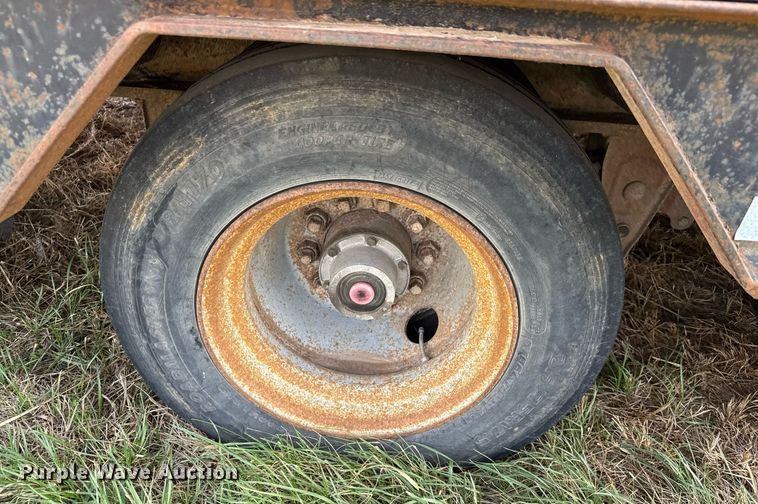 image for item EQ1235 1998 Belshe  T10 equipment trailer and air compressor