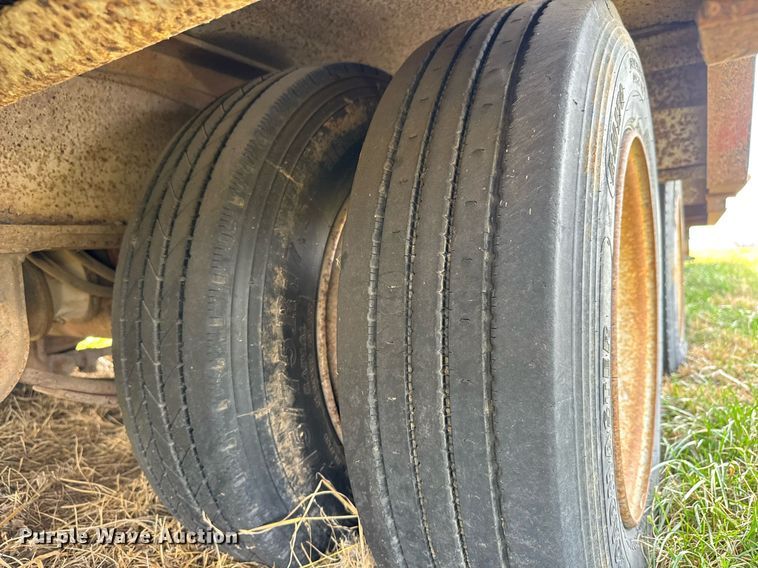 image for item EQ1235 1998 Belshe  T10 equipment trailer and air compressor