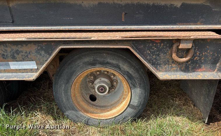 image for item EQ1235 1998 Belshe  T10 equipment trailer and air compressor