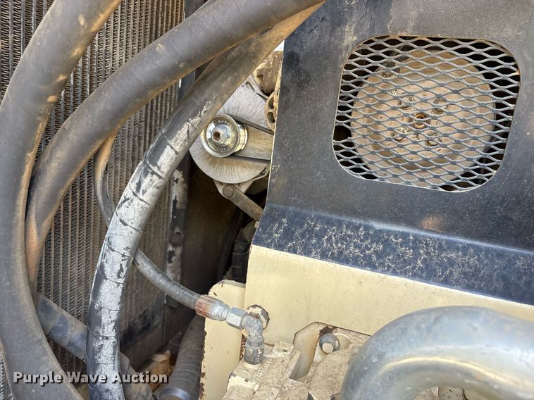 image for item OB9641 Ingersoll Rand ECM-680 crawler drill