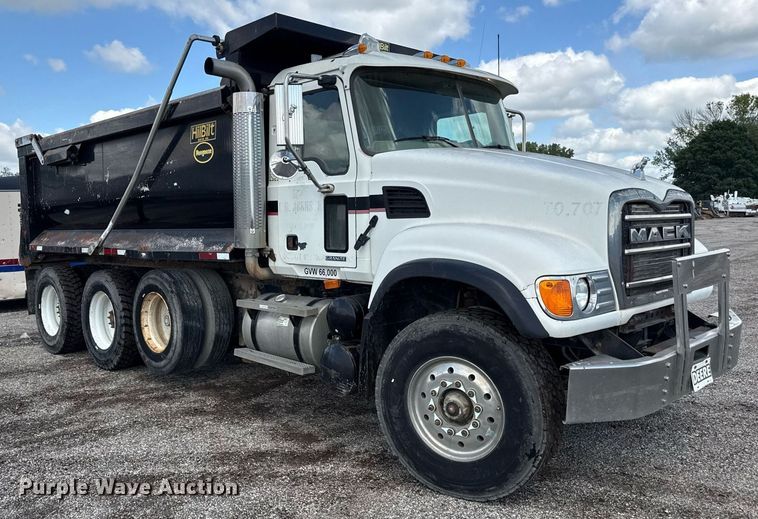 image for item OF9348 2005 Mack CV713 dump truck
