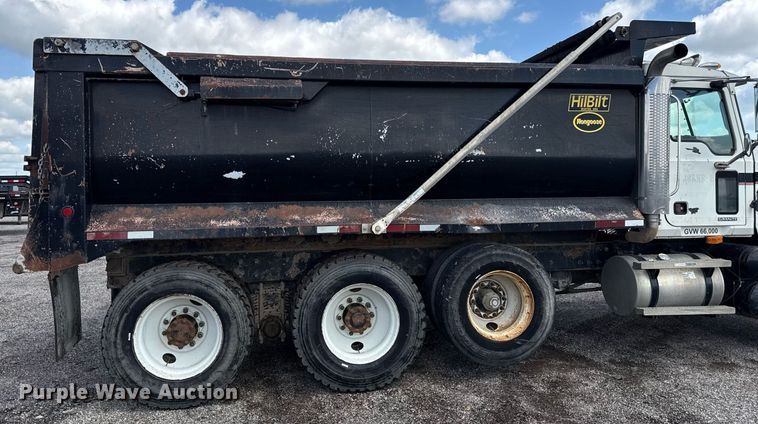 image for item OF9348 2005 Mack CV713 dump truck