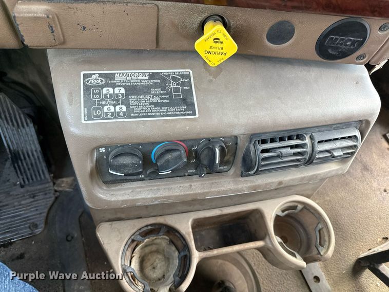 image for item OF9348 2005 Mack CV713 dump truck