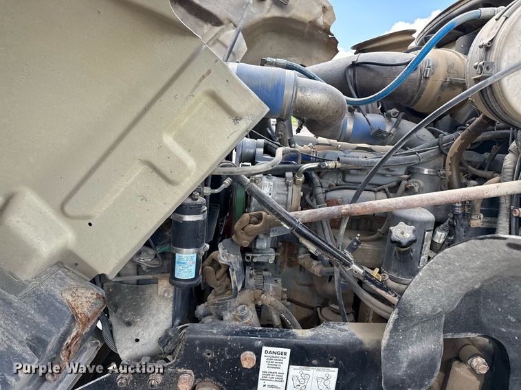 image for item OF9348 2005 Mack CV713 dump truck