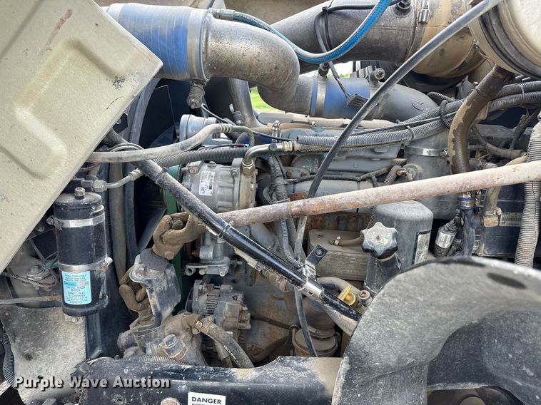 image for item OF9348 2005 Mack CV713 dump truck