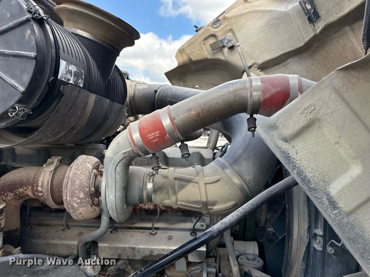 image for item OF9348 2005 Mack CV713 dump truck