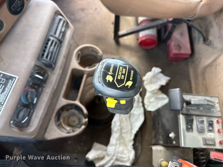 image for item OF9348 2005 Mack CV713 dump truck