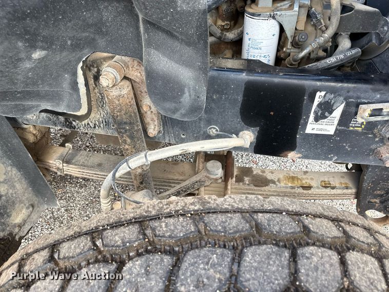 image for item OF9348 2005 Mack CV713 dump truck