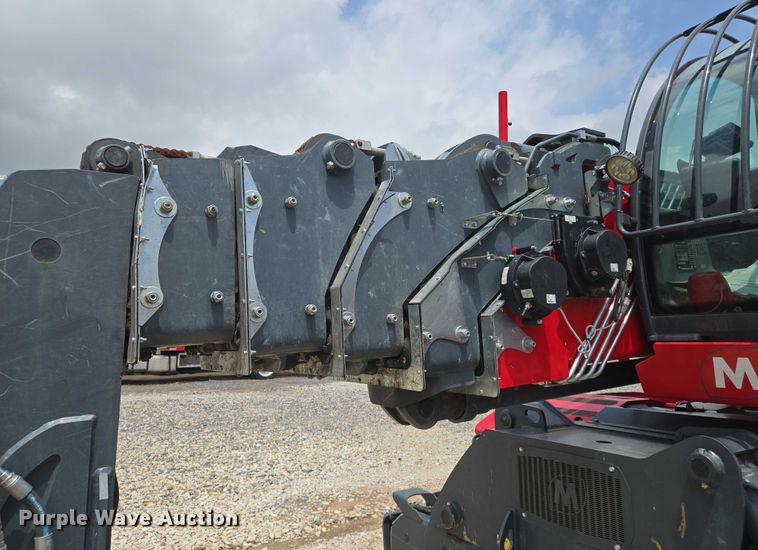 image for item YA0458 2020 Magni RTH 6.35 SH rotating telehandler 