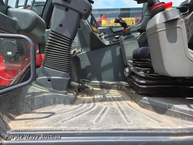 image for item YA0458 2020 Magni RTH 6.35 SH rotating telehandler 