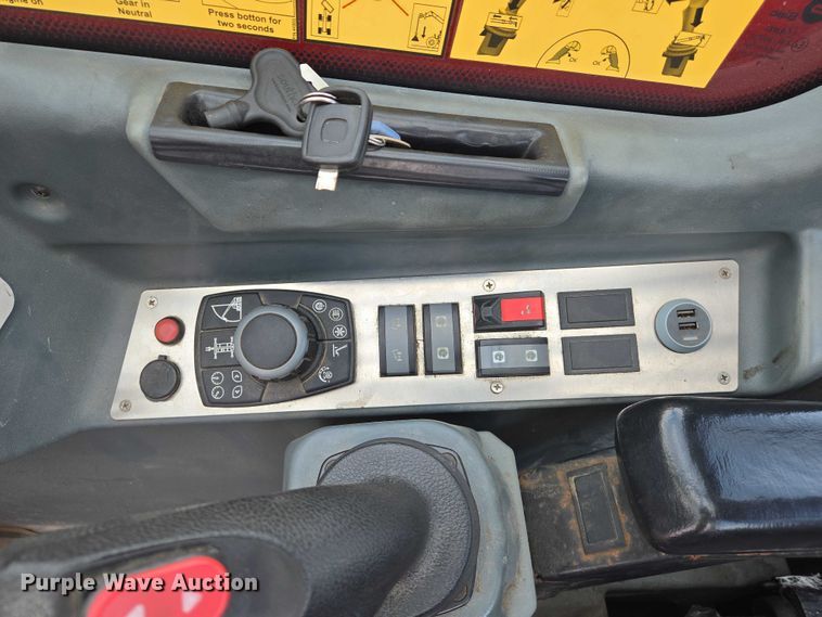 image for item YA0458 2020 Magni RTH 6.35 SH rotating telehandler 