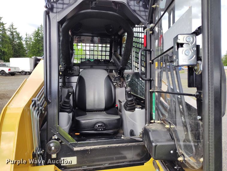 image for item YA0585 2022 ASV RT120 Forestry tracked skid steer loader