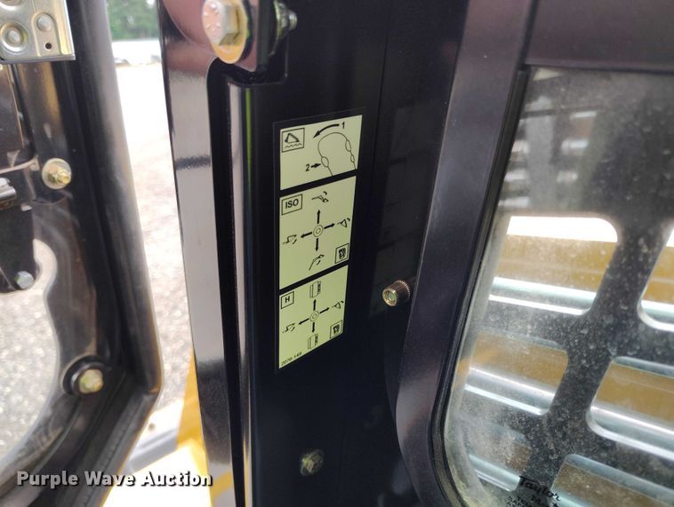 image for item YA0585 2022 ASV RT120 Forestry tracked skid steer loader