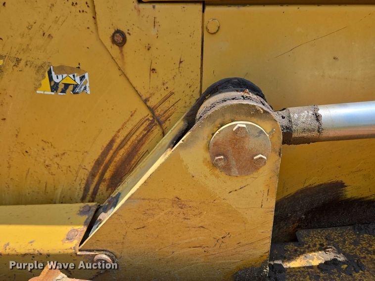 image for item YA0621 2008 Caterpillar D6K LGP dozer