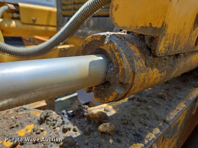 image for item YA0621 2008 Caterpillar D6K LGP dozer