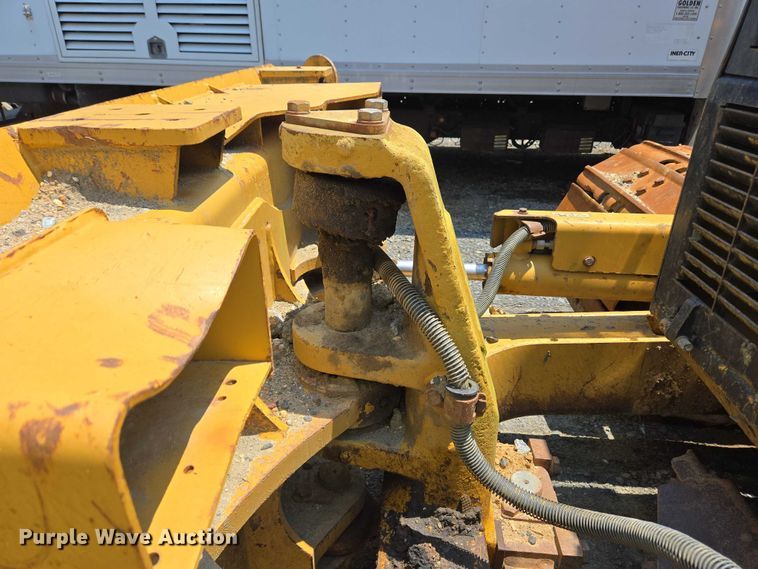 image for item YA0621 2008 Caterpillar D6K LGP dozer