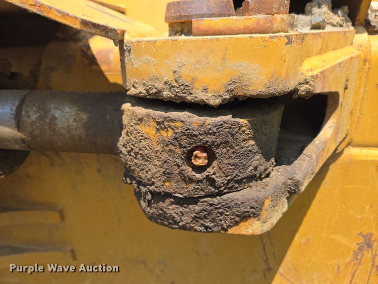 image for item YA0621 2008 Caterpillar D6K LGP dozer