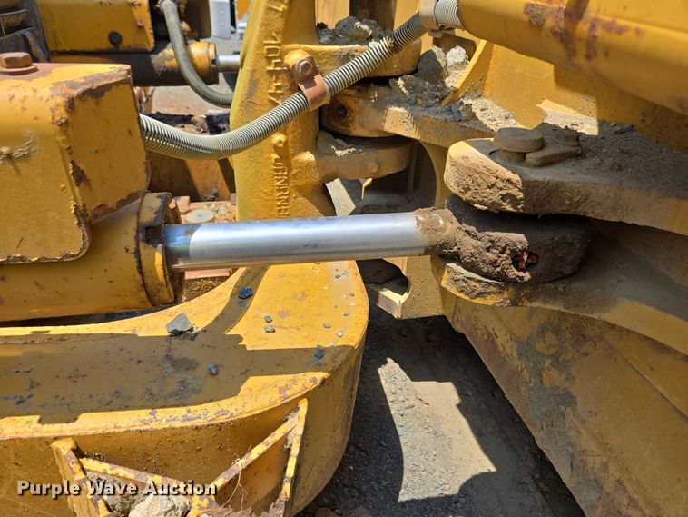 image for item YA0621 2008 Caterpillar D6K LGP dozer
