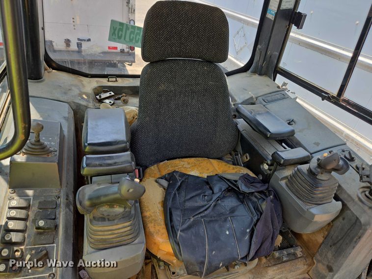 image for item YA0621 2008 Caterpillar D6K LGP dozer