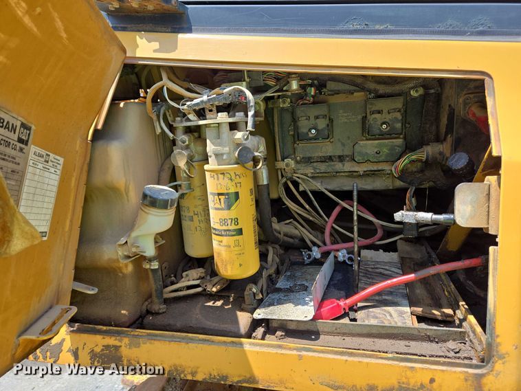 image for item YA0621 2008 Caterpillar D6K LGP dozer