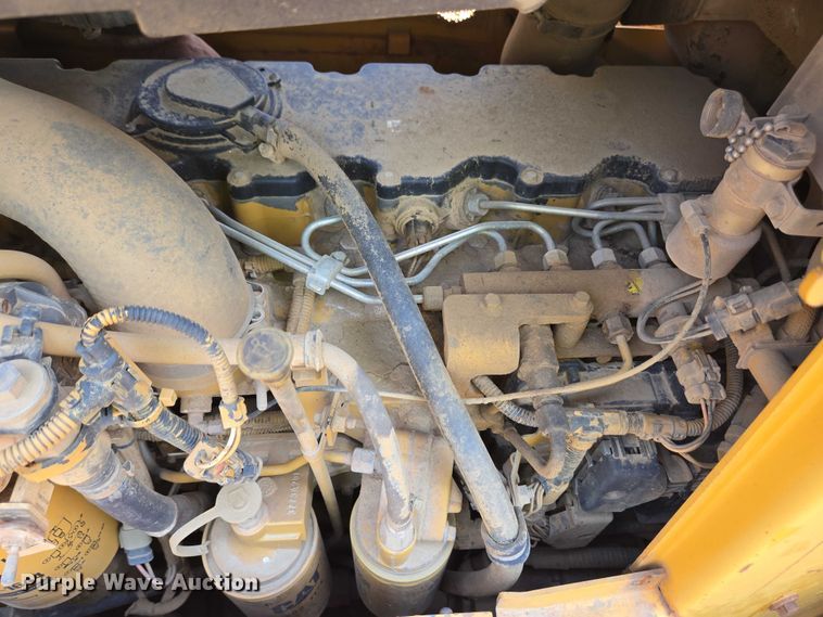 image for item YA0621 2008 Caterpillar D6K LGP dozer