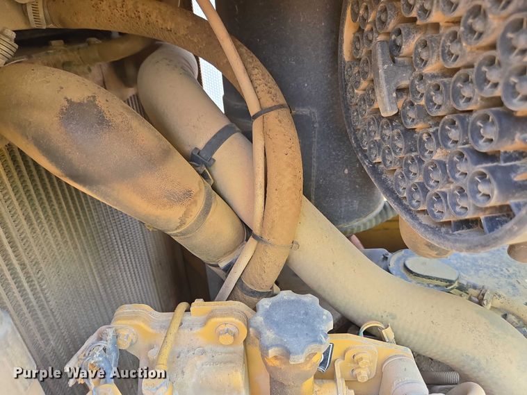 image for item YA0621 2008 Caterpillar D6K LGP dozer