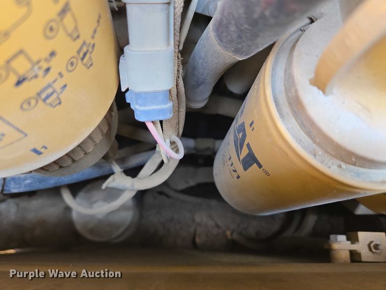 image for item YA0621 2008 Caterpillar D6K LGP dozer