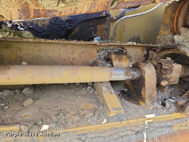 image for item YA0621 2008 Caterpillar D6K LGP dozer