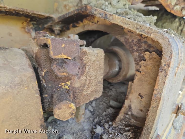 image for item YA0621 2008 Caterpillar D6K LGP dozer