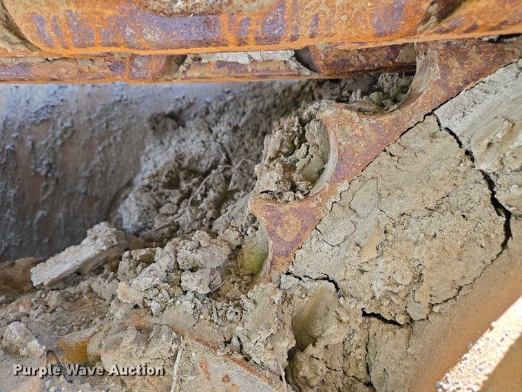 image for item YA0621 2008 Caterpillar D6K LGP dozer