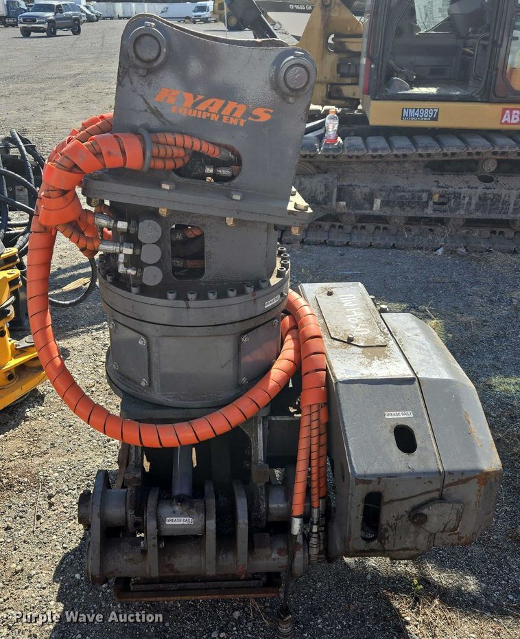 image for item YA0623 2022 Ryans Equipment excavator grapple chain saw