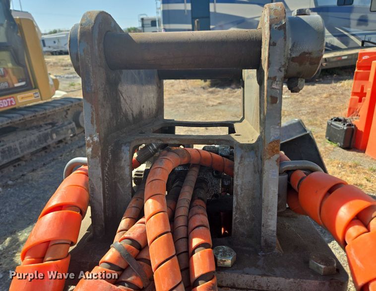 image for item YA0623 2022 Ryans Equipment excavator grapple chain saw