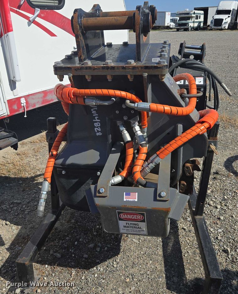 image for item YA0626 Ryans Equipment 510 excavator stump grinder