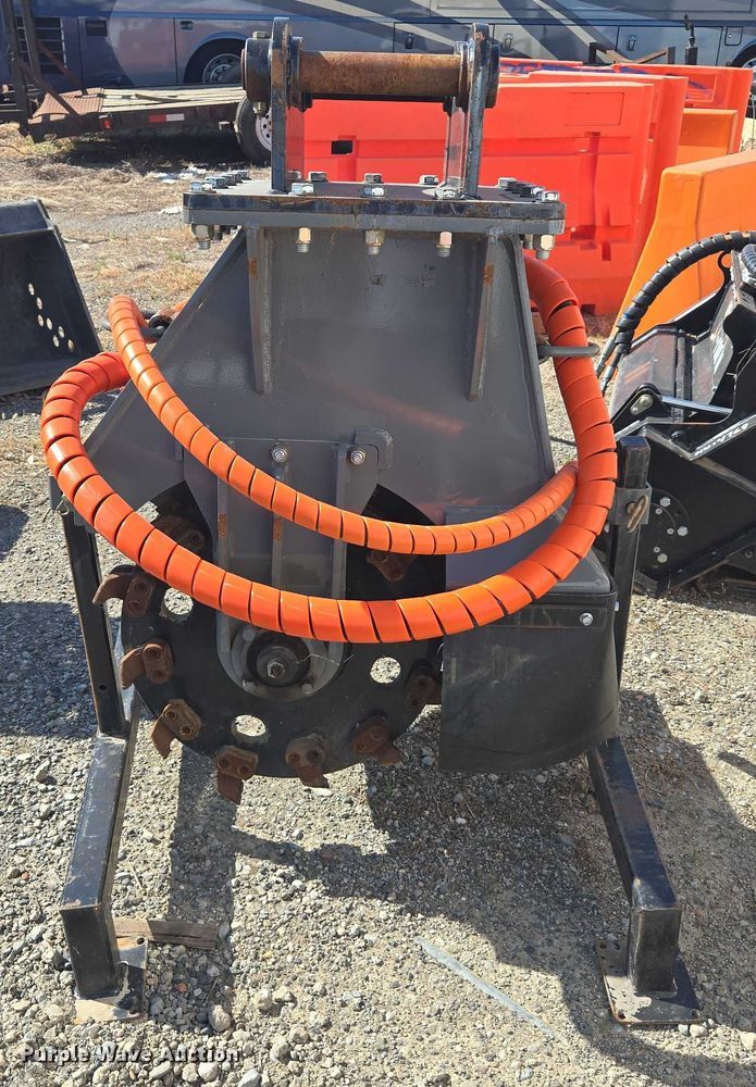 image for item YA0626 Ryans Equipment 510 excavator stump grinder