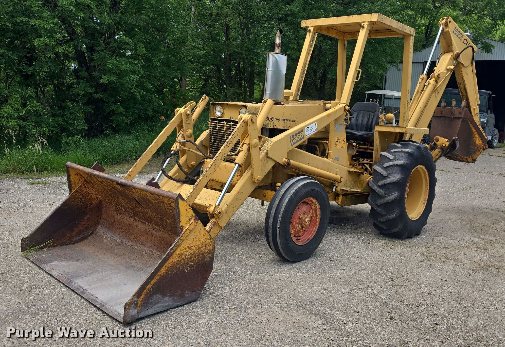 1974 Case 480B Construction King backhoe in Saint George, KS