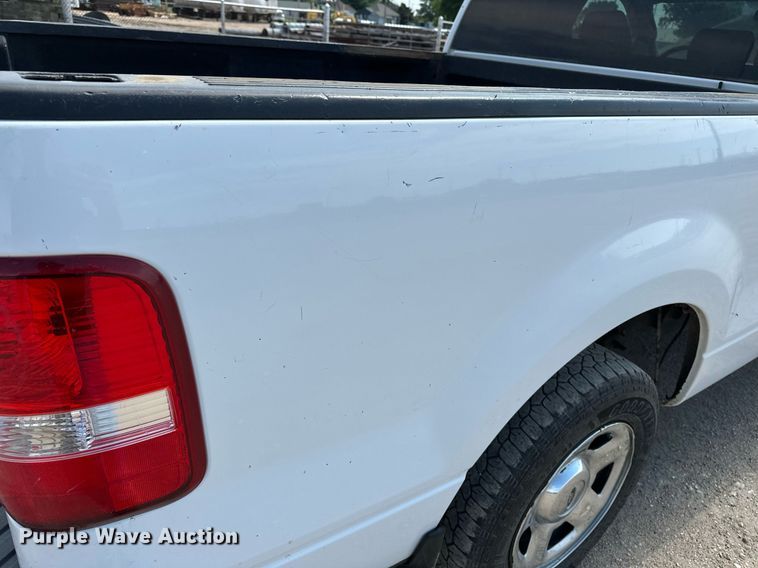 image for item DF8557 2007 Ford F150 SuperCab pickup truck