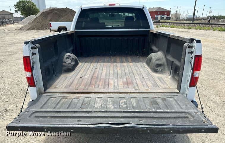 image for item DF8557 2007 Ford F150 SuperCab pickup truck