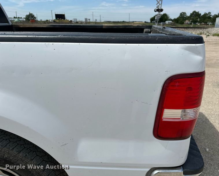 image for item DF8557 2007 Ford F150 SuperCab pickup truck