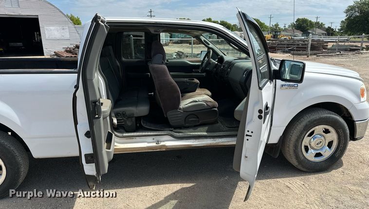 image for item DF8557 2007 Ford F150 SuperCab pickup truck