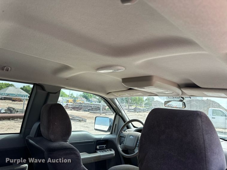 image for item DF8557 2007 Ford F150 SuperCab pickup truck