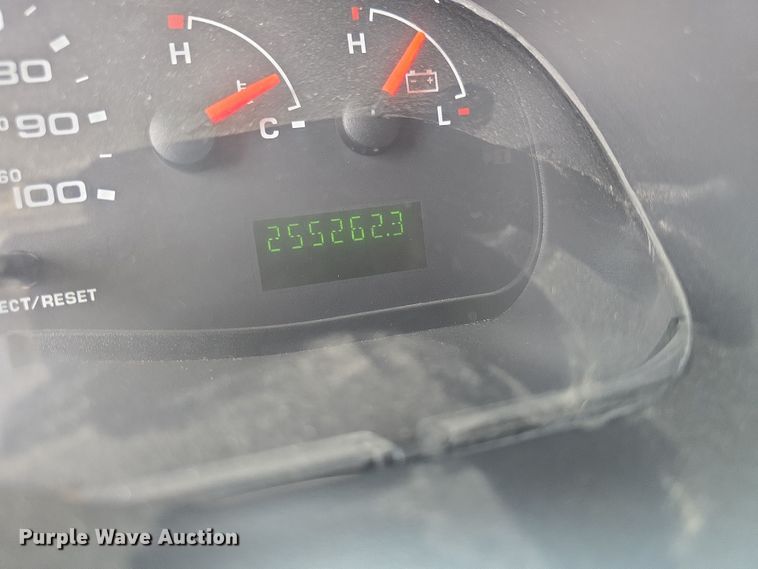 image for item DO7938 2006 Ford E450 Super Duty school bus