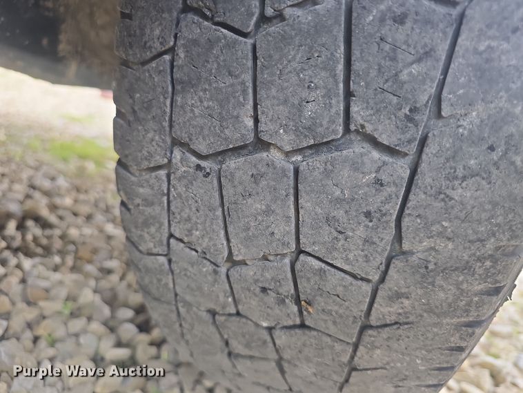 image for item DO7938 2006 Ford E450 Super Duty school bus