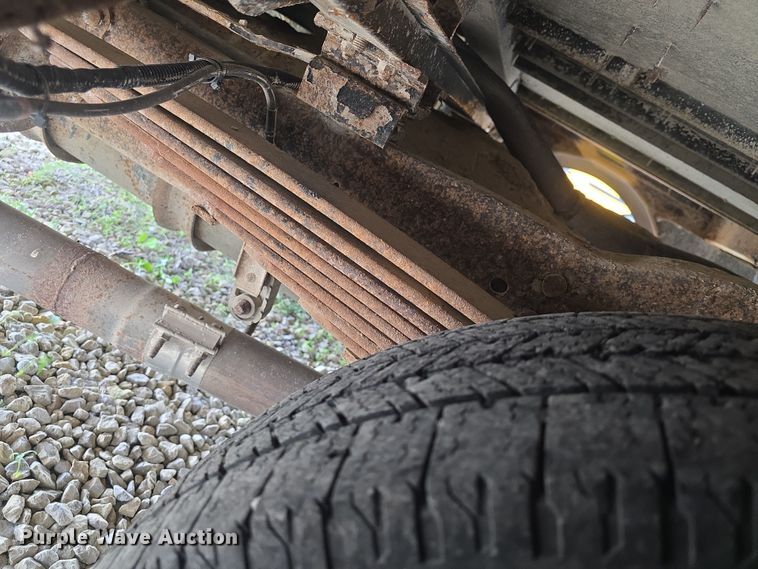 image for item DO7938 2006 Ford E450 Super Duty school bus