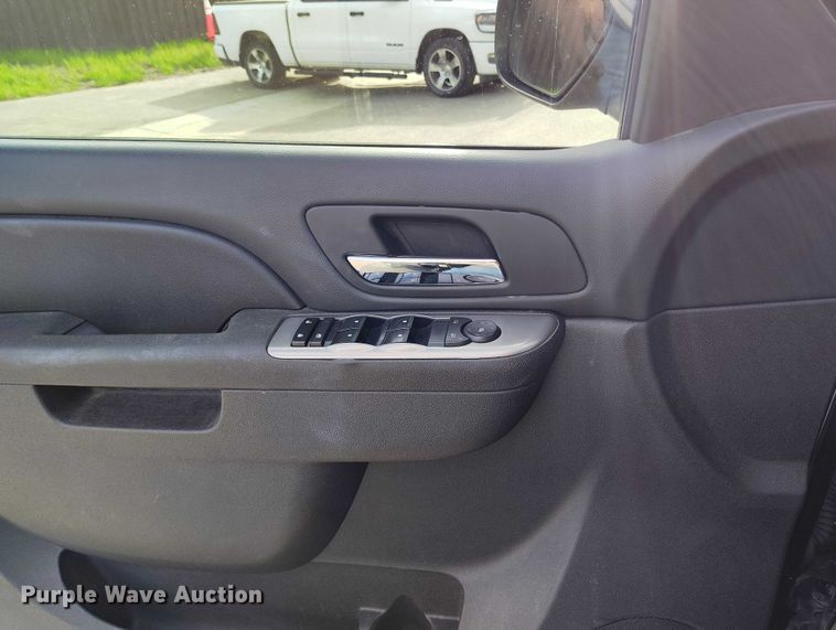 image for item DP5000 2012 Chevrolet Tahoe Police SUV