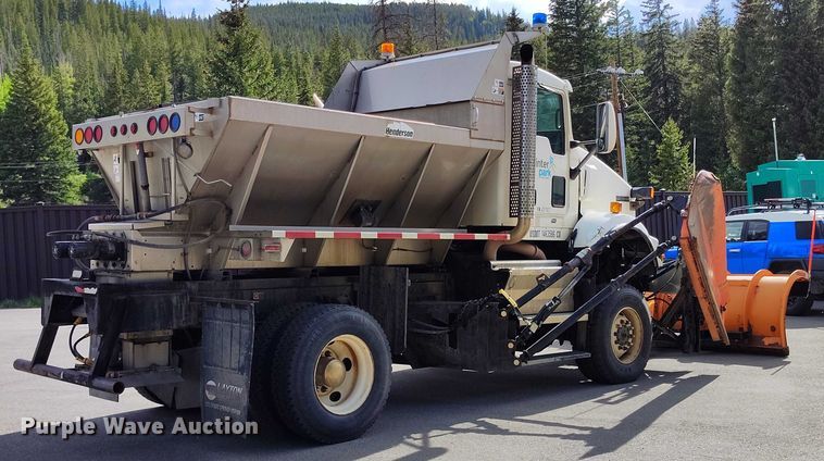 image for item DP5001 2009 Kenworth T800 spreader truck