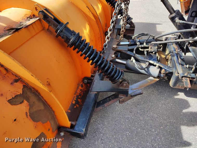 image for item DP5001 2009 Kenworth T800 spreader truck